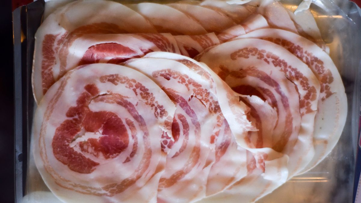Pork Smackdown: Pancetta vs. Prosciutto vs. Bacon