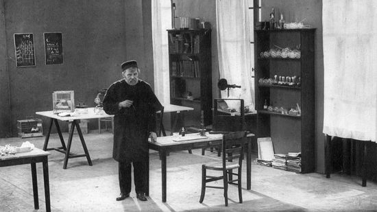 路易·巴斯德19世纪的医学发现仍在拯救生命”class=