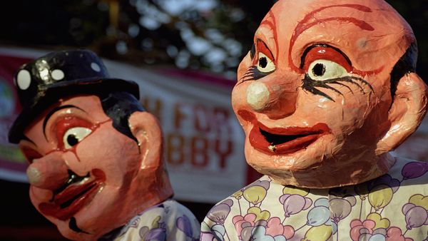 纸模型:木偶，Piñatas和任何人都可以制作的碗＂width=