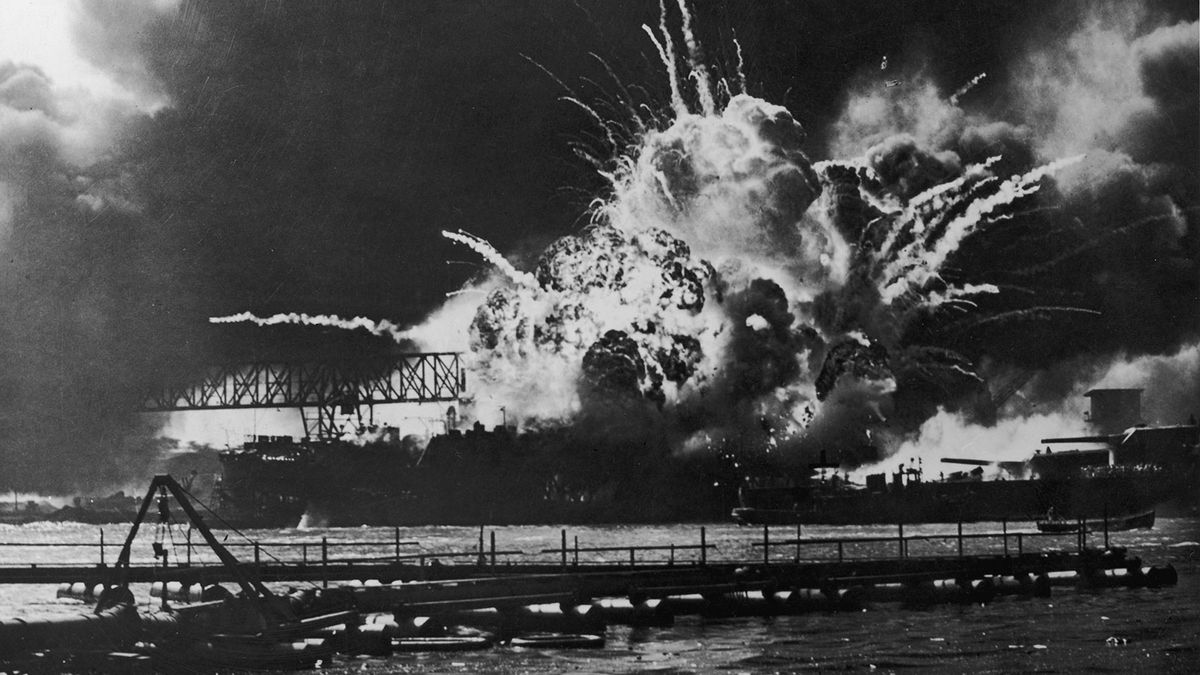 Watch Japanese Attack Pearl Harbor Clip