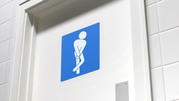 desperate bathroom sign