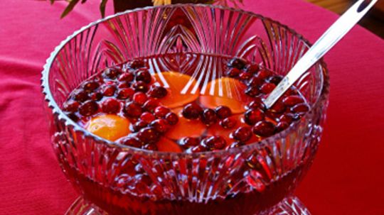 How to Make the Perfect Holiday Punch