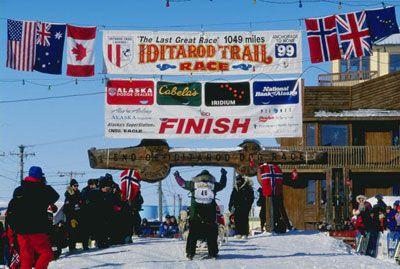 Harold Tunheim finishes the 1999 Iditarod Trail Race in Nome, Alaska