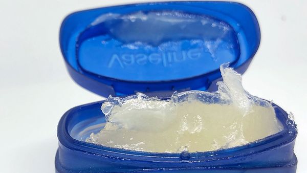 Petroleum jelly