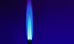 natural gas blue flame