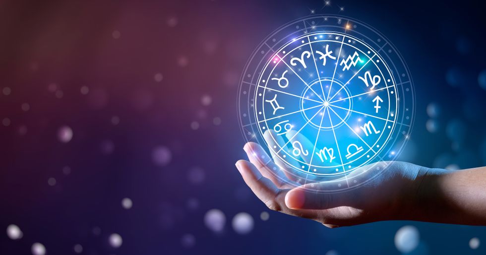 What Reversed Compatibility Reveals About Pisces and Cancer Pairing