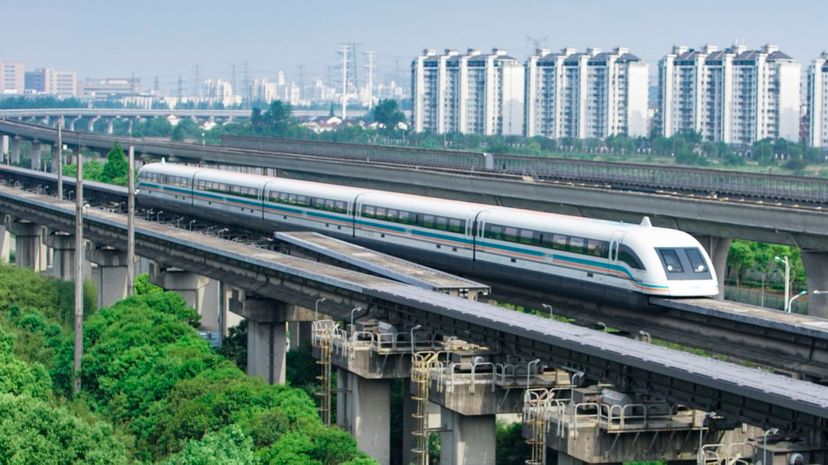 25_Maglev trains