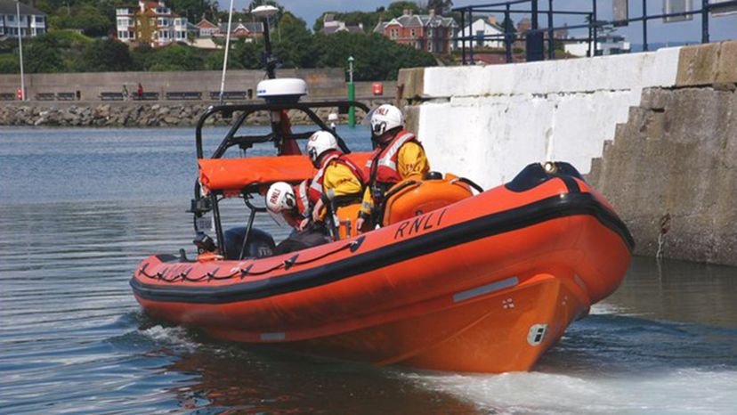 40 Rescue motor boat