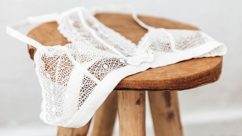 28 Lingerie