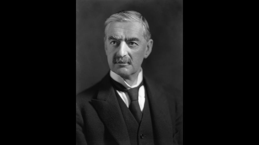 6 Neville_Chamberlain