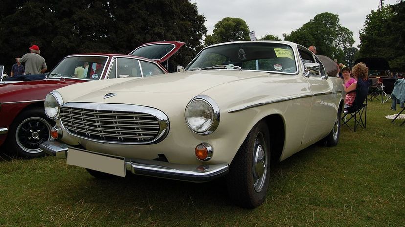 Volvo P1800