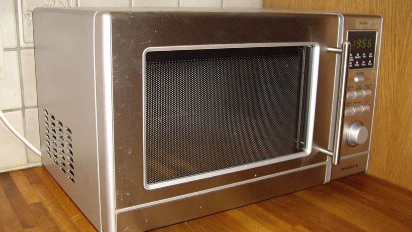 microwave oven