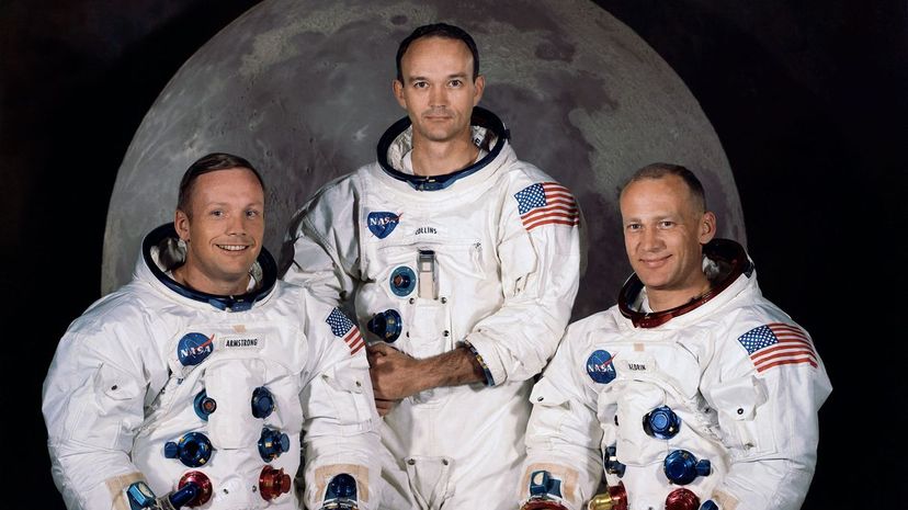 6 astronautas
