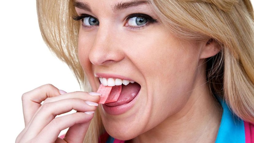15 chewing gum GettyImages-156283663