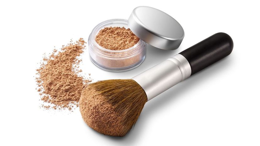 Setting powder and brush