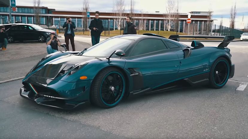 38 Pagani Zonda