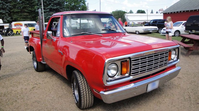 33 - 1978 Dodge Lil' Red Express Pick-Up