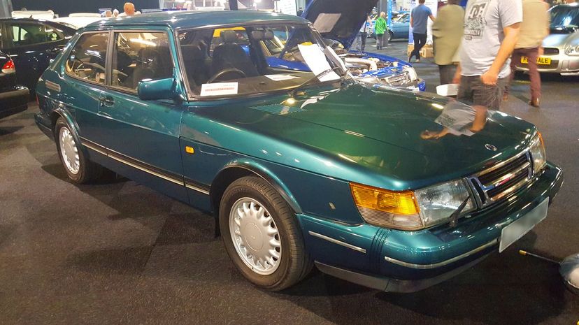 Saab 900 SE