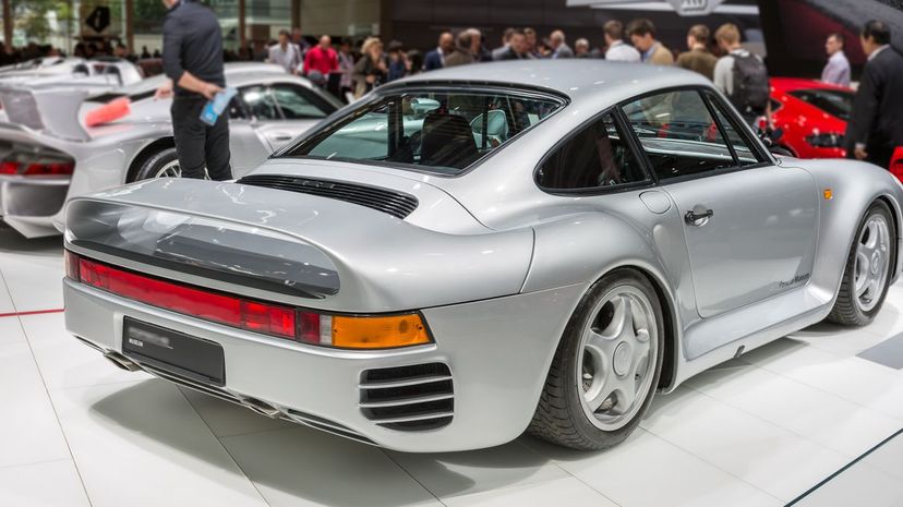16-Porsche 959