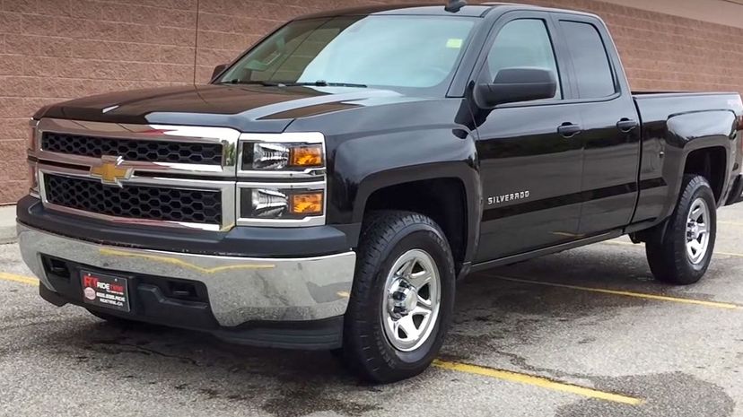 17 - 2015雪佛兰Silverado 1500双排座驾驶室LS”border=