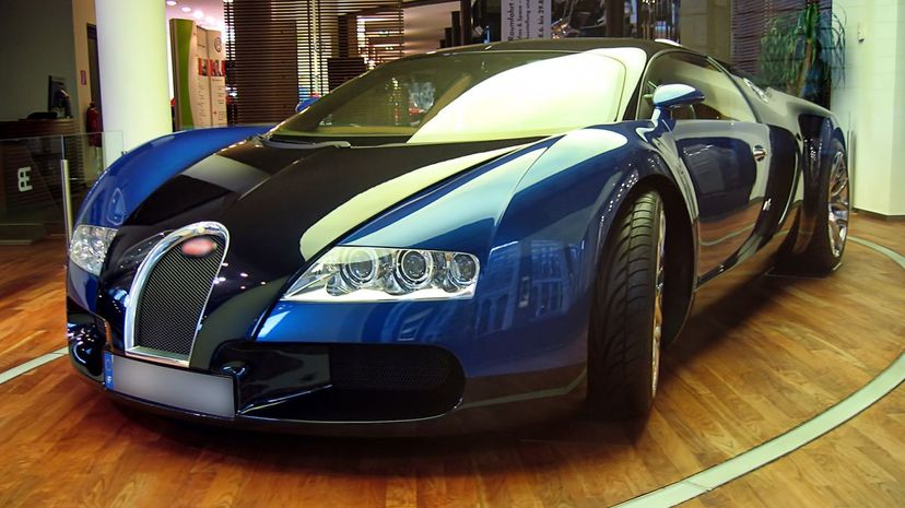2 - Bugatti Veyron
