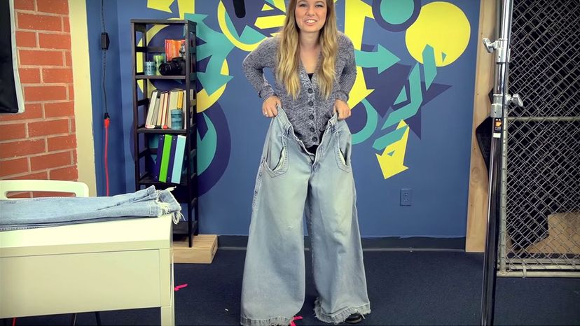 wide leg jeans (JNCO)
