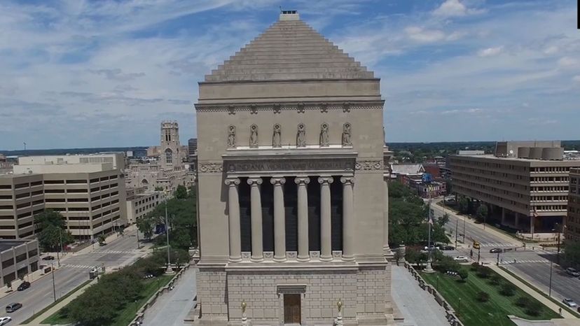 Indianapolis - Indiana War Memorial Plaza