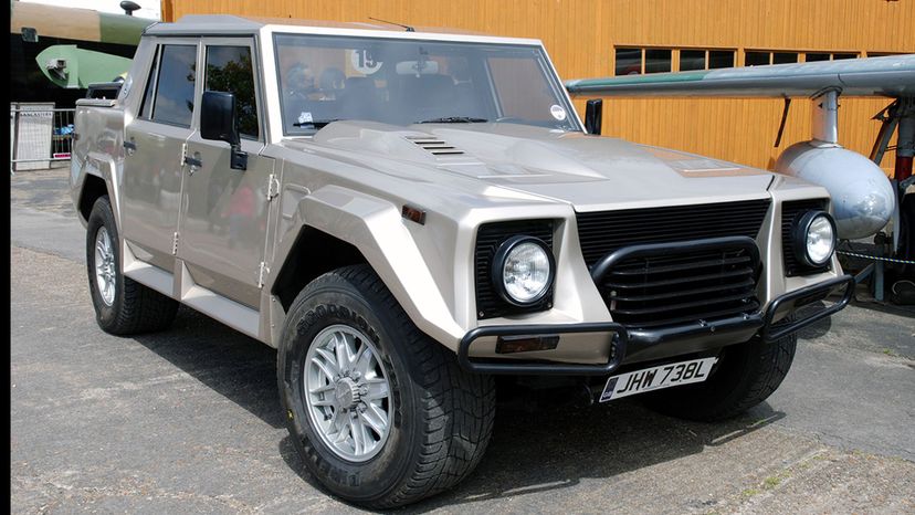 Lamborghini LM002