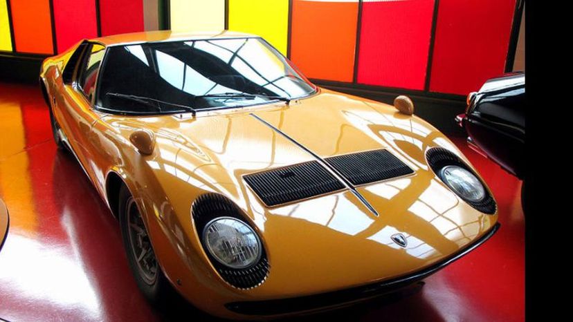 Lamborghini Miura (1966â€“1972)