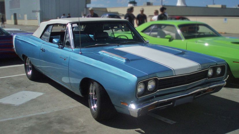 38 - 1968 Plymouth Road Runner