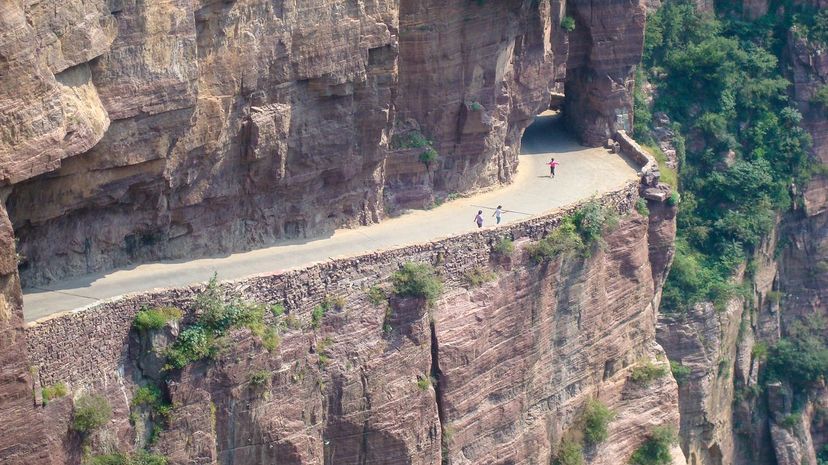 7-Guoliang Tunnel