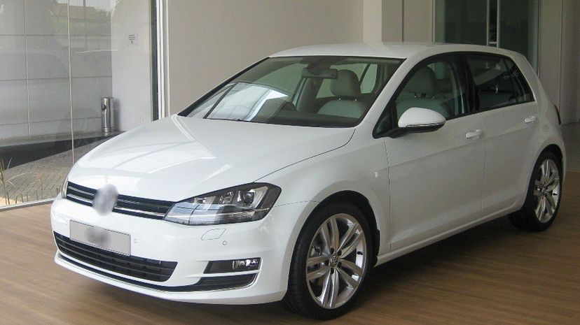 14-Volkswagen Golf