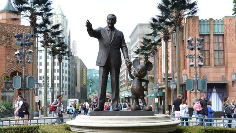 Walt Disney statue