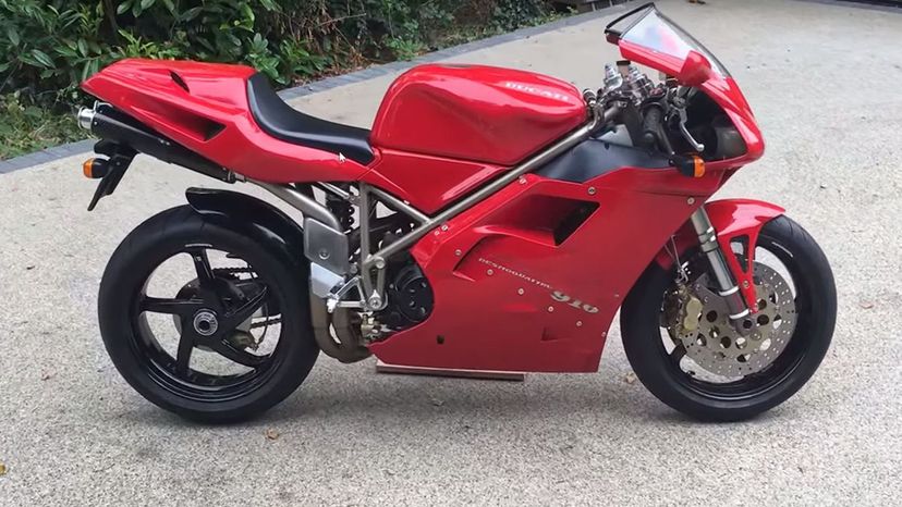 1994 Ducati 916