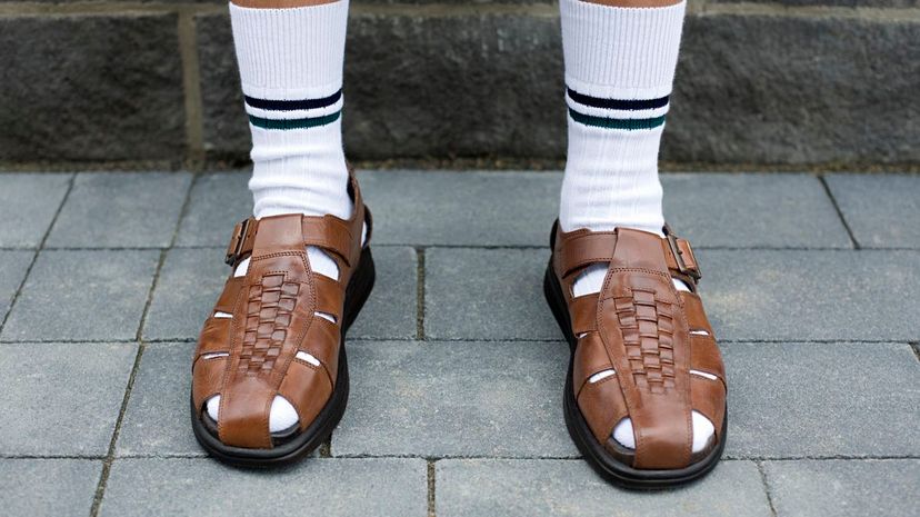 10_socks with sandals