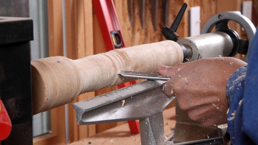 Wood turning lathe