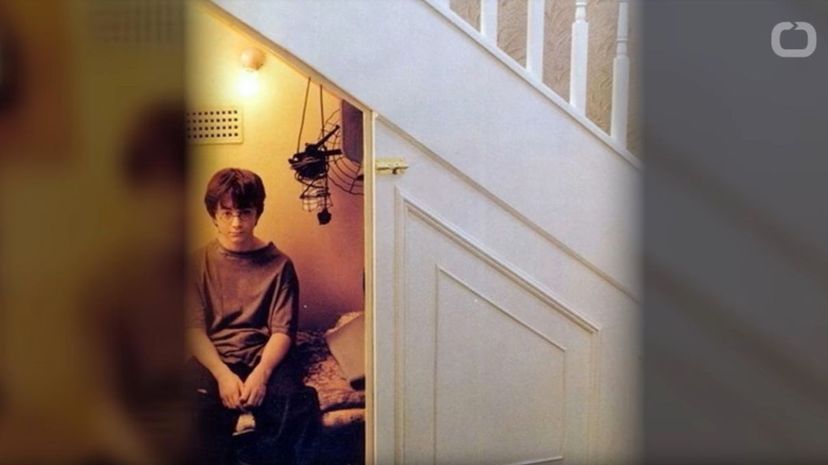 1 Harry Potter cupboard under stairs