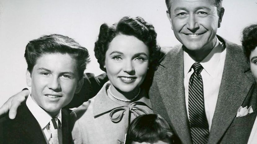 16 Father_Knows_Best_cast_1954