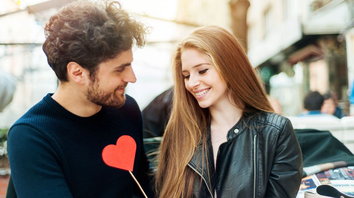 Is Your Ideal Guy a Blond, Brunette, or Redhead? | HowStuffWorks