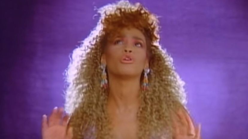 Whitney Houston - I Wanna Dance With Somebody