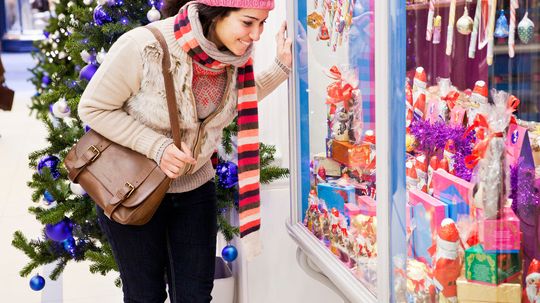 'Tis the Season to Be Jolly And Rack Up Debt: Holiday Shopping Quiz