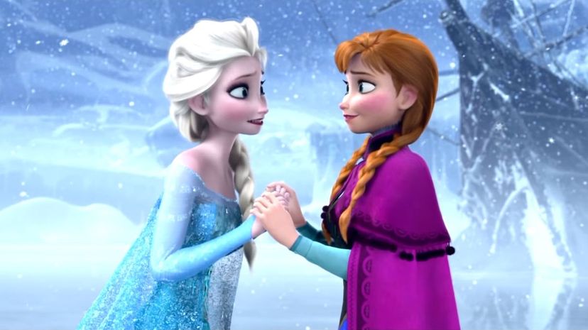 Elsa and Anna making up