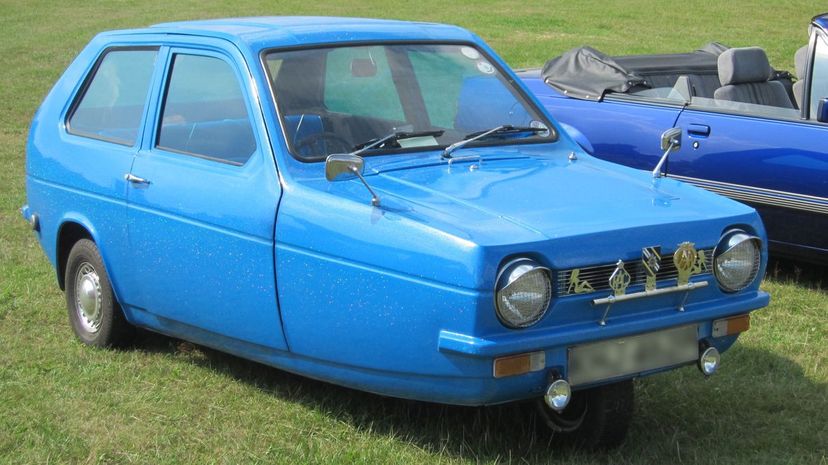 35 - Reliant Robin