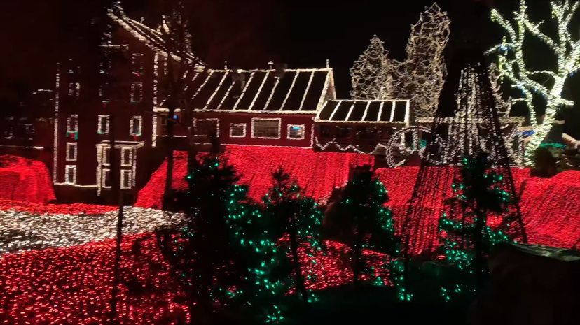 Clifton Mill Christmas Lights Display (2018)