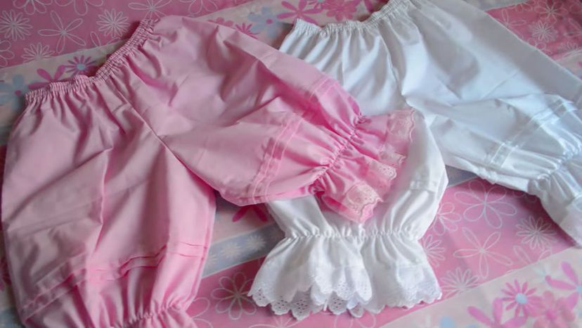 bloomer suit