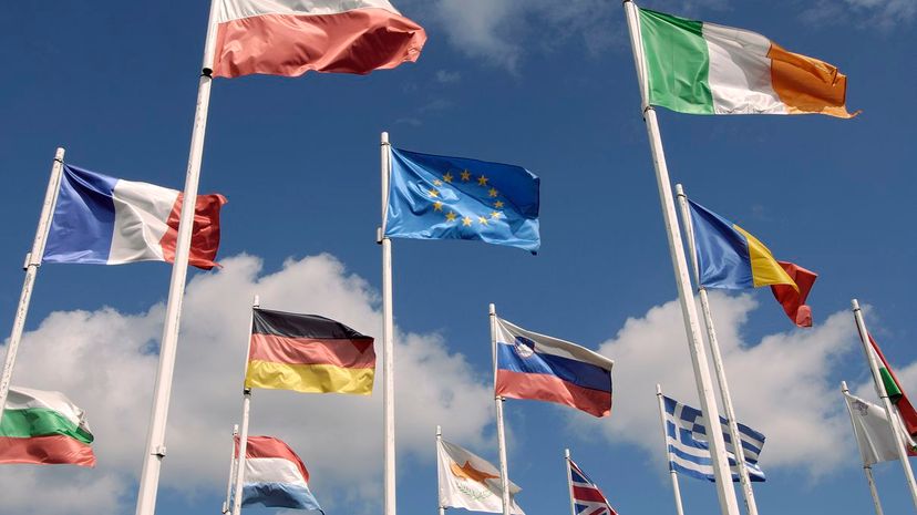 31 European Union flags