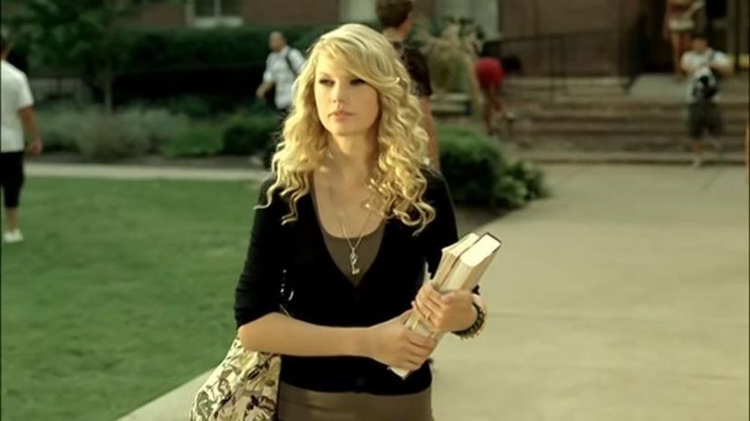 22 - Taylor Swift - Love Story