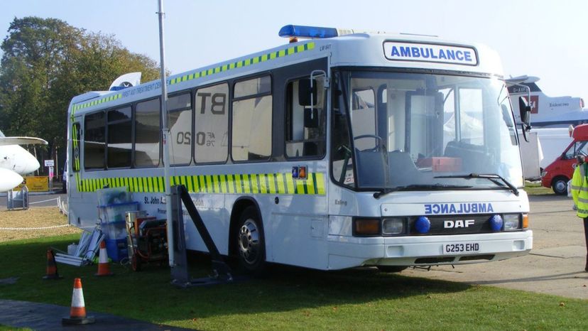 32 Ambulance bus