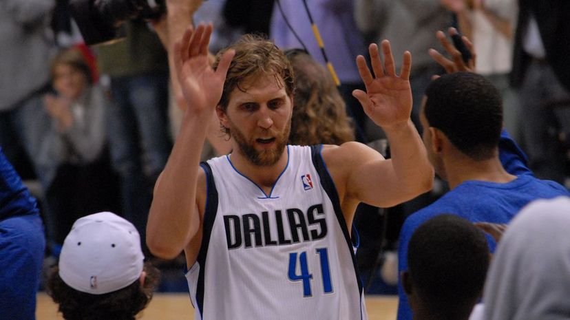 30 - Dirk Nowitzki