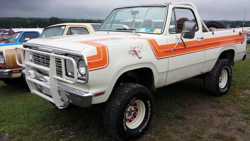 Dodge Power Wagon Top Hand  1978